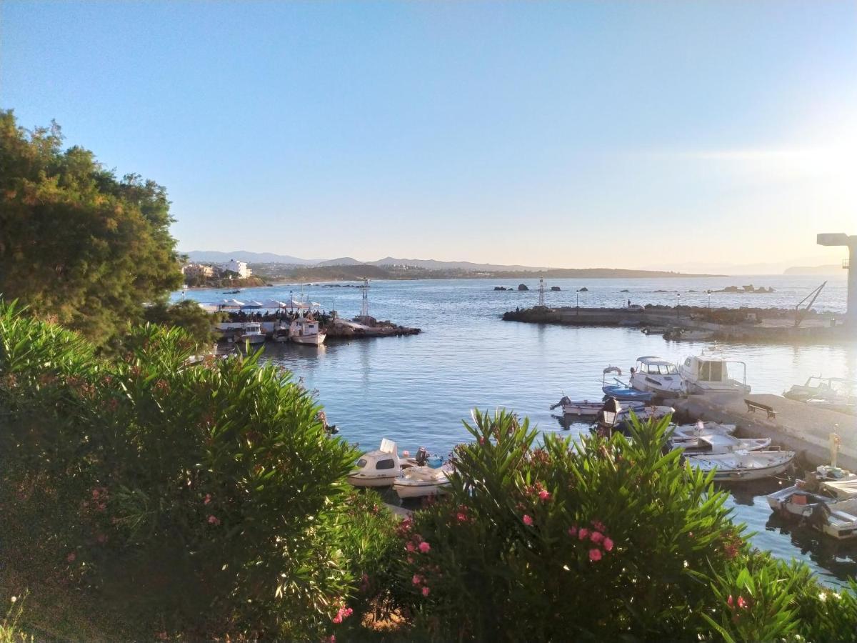 Sea Side View Home Steps From The Beach & City Chania  Eksteriør billede
